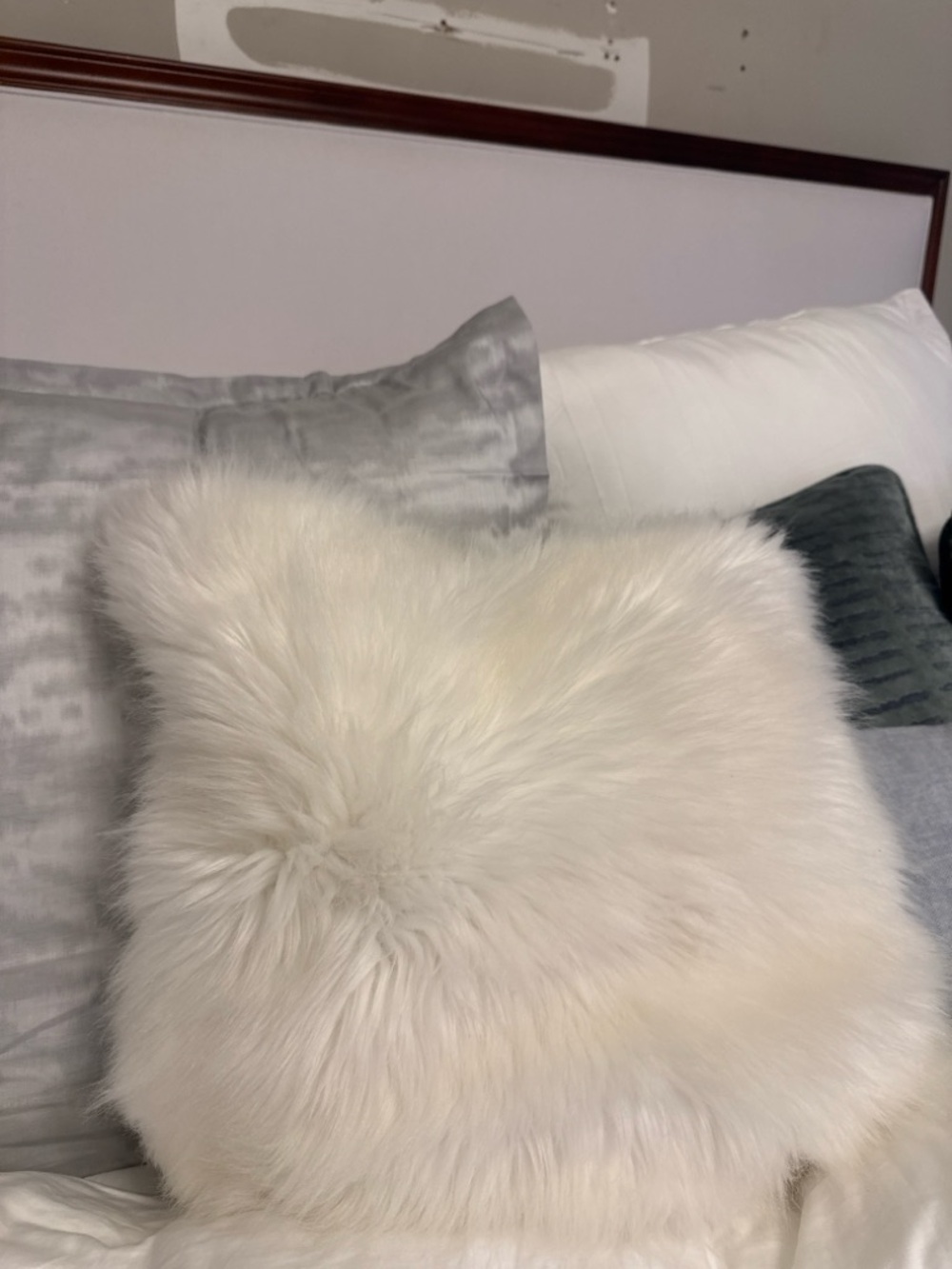 Pottery Barn Faux Fur Ivory 18x18 Square Pillow Cover Plush Neutral